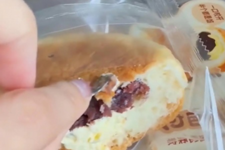 广州女子购买山姆面包吃出刀片！山姆门店已承诺赔付