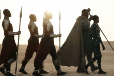 《复仇者联盟5》第四支预告片公布：神奇四侠登场！