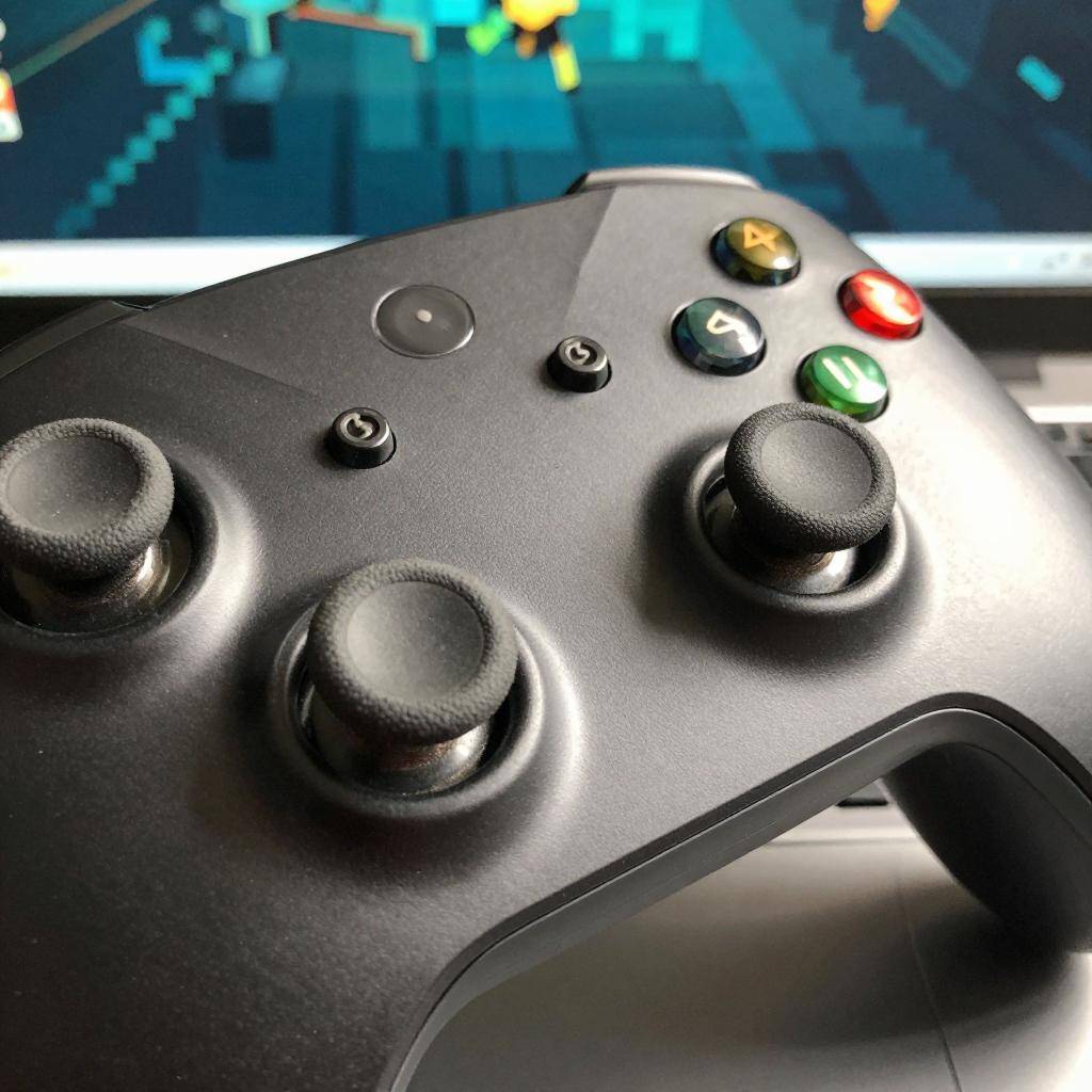 荒无人烟修改器 